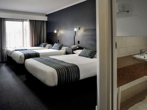 Ibis Styles Adelaide Manor - Accommodation Bookings 1