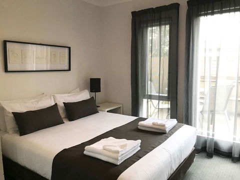 DressCircle Apts - Archer St - Accommodation Bookings 1