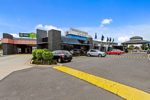 Quality Inn Taylors Lakes Motel - Accommodation Bookings 2