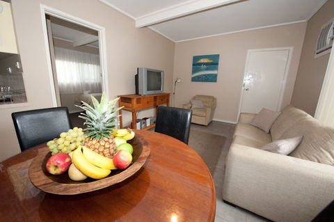 Admiral Motor Inn - Accommodation Bookings 3