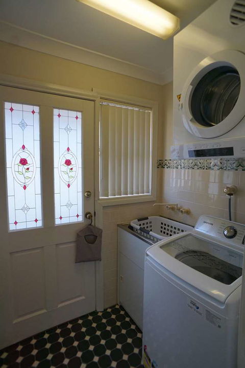 Zig Zag Motel - Accommodation Bookings 13