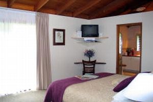 Hillcrest Mountain View Retreat - Accommodation Bookings 4