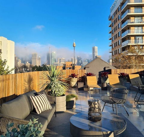 Regents Court - Accommodation Bookings 2