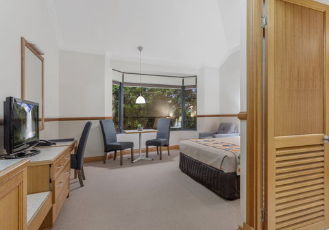 The Airport International Motel - Accommodation Bookings 5