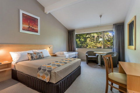 The Airport International Motel - Accommodation Bookings 9