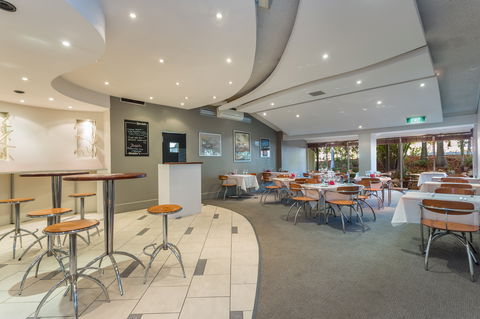 The Airport International Motel - Accommodation Bookings 15