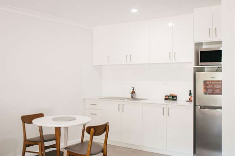 Quality Suites Banksia Gardens - Accommodation Bookings 7