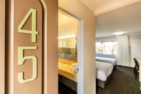 Boomerang Hotel - Accommodation Bookings 7