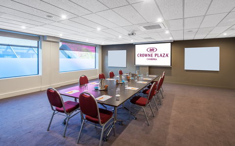 Crowne Plaza Canberra - Accommodation Bookings 8