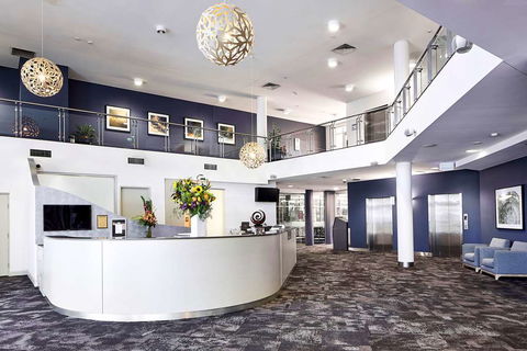 Quality Hotel Dickson - Accommodation Bookings 0
