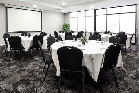 Quality Hotel Dickson - Accommodation Bookings 10