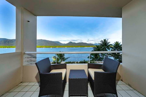 Hilton Cairns - Accommodation Bookings 3