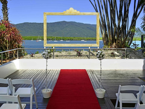 Pullman Reef Hotel Casino - Accommodation Bookings 1