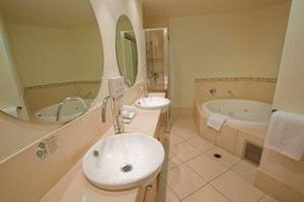 Piermonde Apartments, Cairns - Accommodation Bookings 15