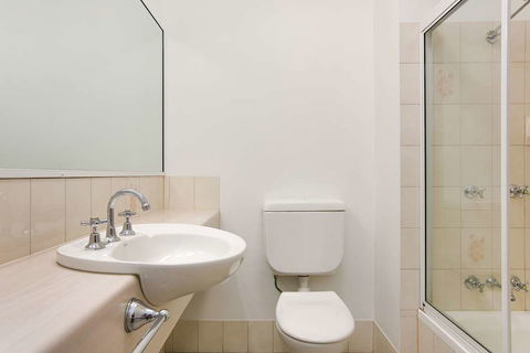 Comfort Inn Cairns City - Accommodation Bookings 9