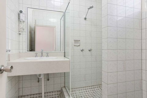 Comfort Inn Cairns City - Accommodation Bookings 10
