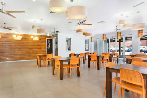 Comfort Inn Cairns City - Accommodation Bookings 14