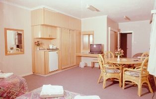 The Abbott Boutique Hotel - Accommodation Bookings 3