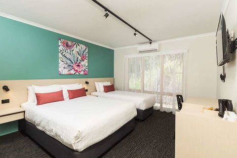 NIghtcap At Balaclava Hotel - Accommodation Bookings 12
