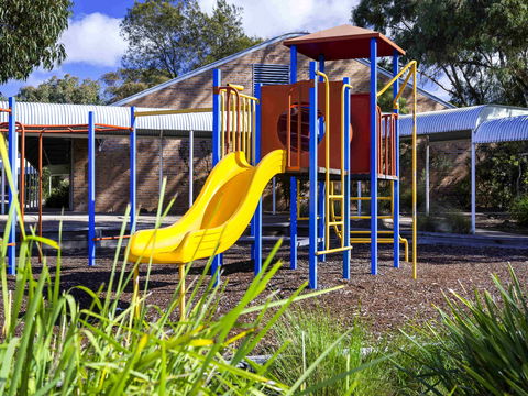 Ibis Styles Eagle Hawk Canberra Resort - Accommodation Bookings 2