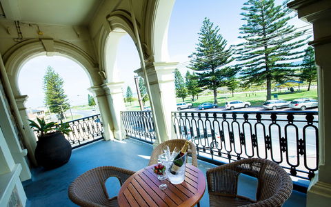 Largs Pier Hotel - Accommodation Bookings 2