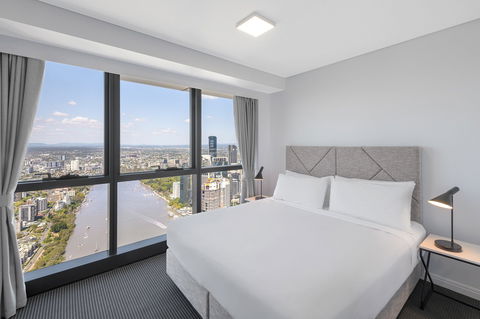 Meriton Suites Adelaide Street, Brisbane - Accommodation Bookings 1