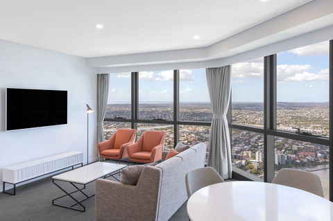 Meriton Suites Adelaide Street, Brisbane - Accommodation Bookings 2