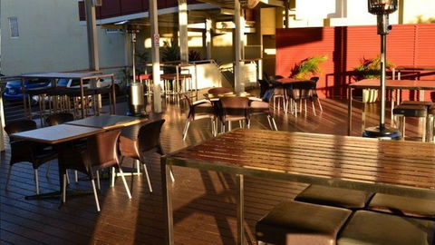 Isa Hotel - Accommodation Bookings 1