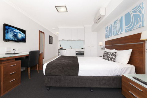 Chino Hotel - Accommodation Bookings 2