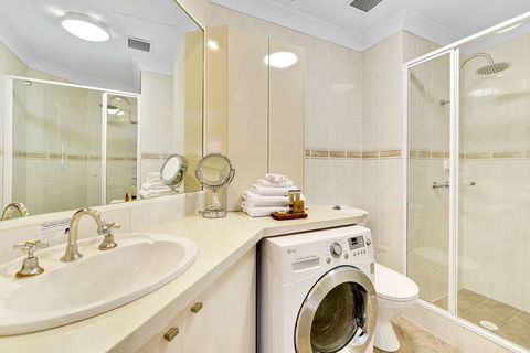 The Manor Apartment Hotel - Accommodation Bookings 1