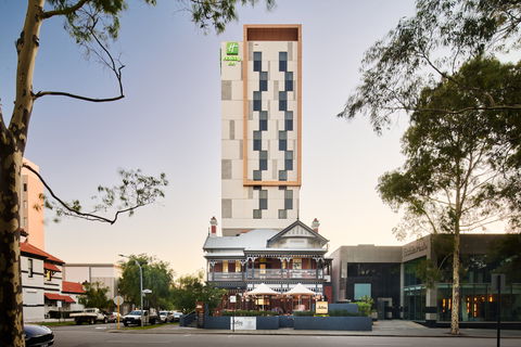 Holiday Inn West Perth - Accommodation Bookings 1