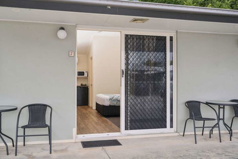 Caboolture Central Motor Inn, SureStay Collection - Accommodation Bookings 12