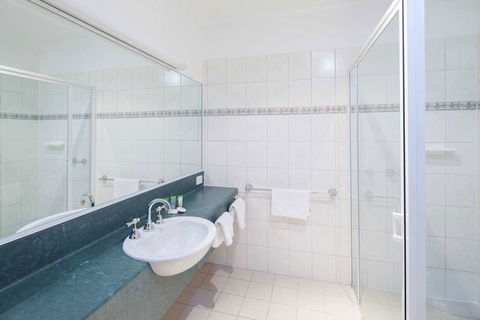 Best Western Crystal Inn - Accommodation Bookings 11