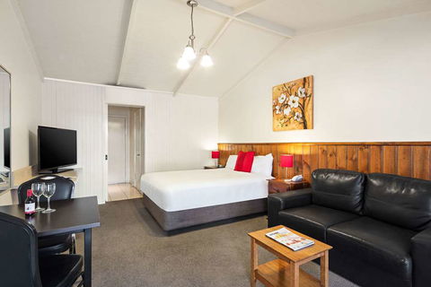 Quality Hotel Lakeside - Accommodation Bookings 5