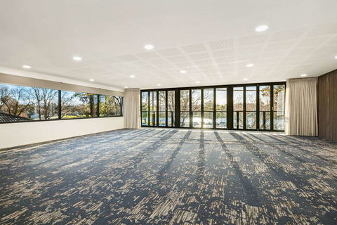 Quality Hotel Lakeside - Accommodation Bookings 7