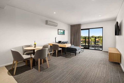 Quality Hotel Lakeside - Accommodation Bookings 15