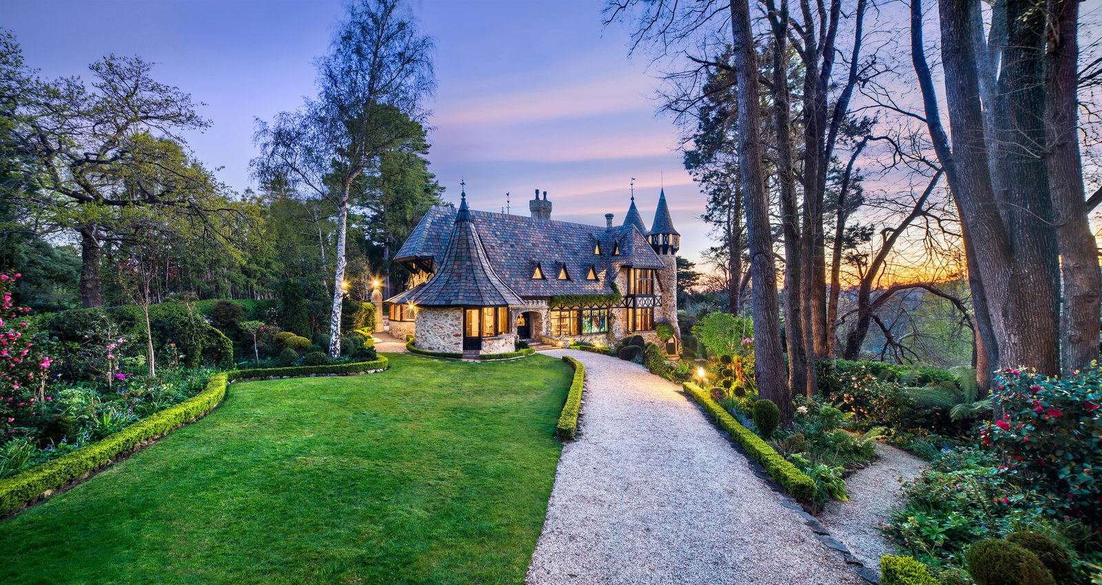  Accommodation Bookings