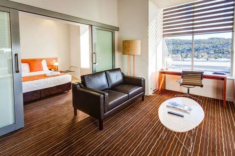Mantra Charles Hotel Launceston - Accommodation Bookings 11