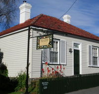 Alice's Cottages