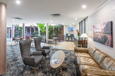 Kimberley Gardens Hotel, Serviced Apts - Accommodation Bookings 3