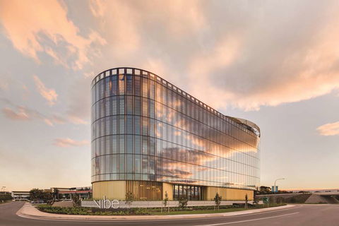 Vibe Hotel Canberra Airport - Accommodation Bookings 0