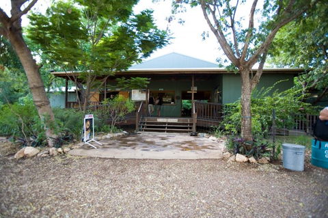 Adels Grove Camping Park Hotel - Accommodation Bookings 0