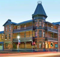 Ikon Hotel