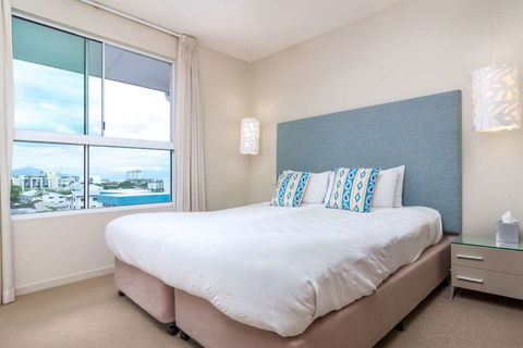 201 Lake Street - Cairns - Accommodation Bookings 1