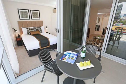 Alex Perry Hotel And Apartments - Accommodation Bookings 2