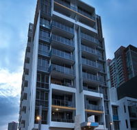 Meriton Suites Southport - Accommodation Bookings