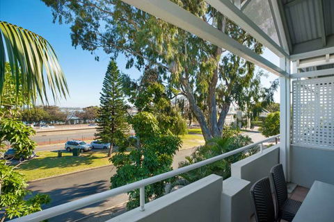 Broadwater Resort Apartments - Accommodation Bookings 2