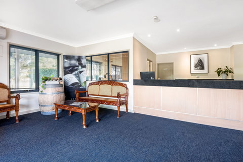 Hawkesbury Race Club Motel - Accommodation Bookings 1