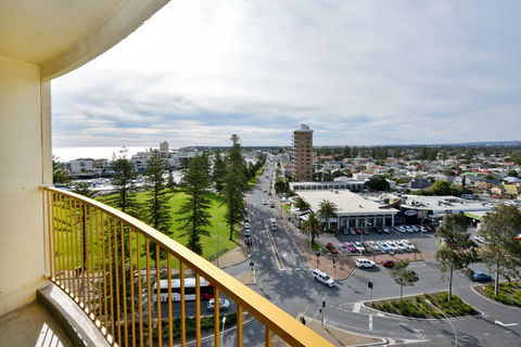 Atlantic Tower Motor Inn - Accommodation Bookings 1