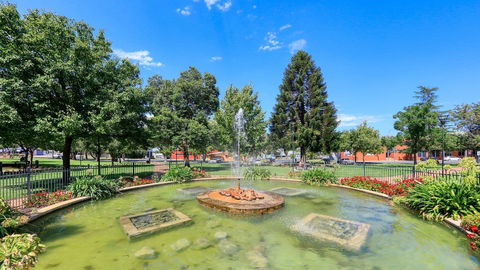 Bushmans Motor Inn - Accommodation Bookings 2